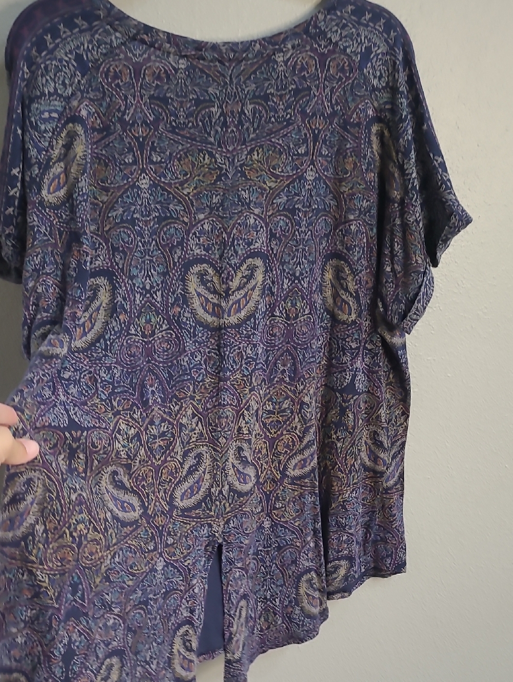 lucky brand t shirt womens 2X/26 Blue Paisley Back Split Cotton Modal Blend - Picture 5 of 7